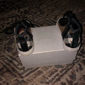 burberry chucks